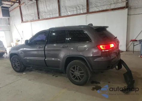 2016 Jeep Grand Cherokee Laredo z USA, uszkodzony, nr VIN 1C4RJFAG2GC356090